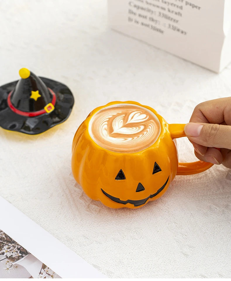 🎃 Scary pumpkin mug