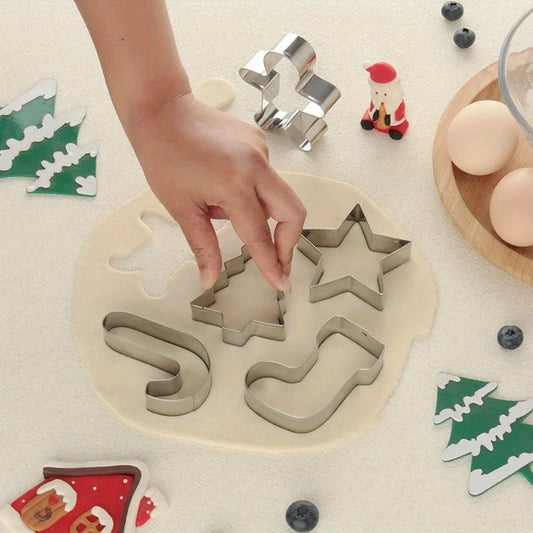 🎄 Festive Stainless Steel Biscuit Cutter Set (5 Pieces)